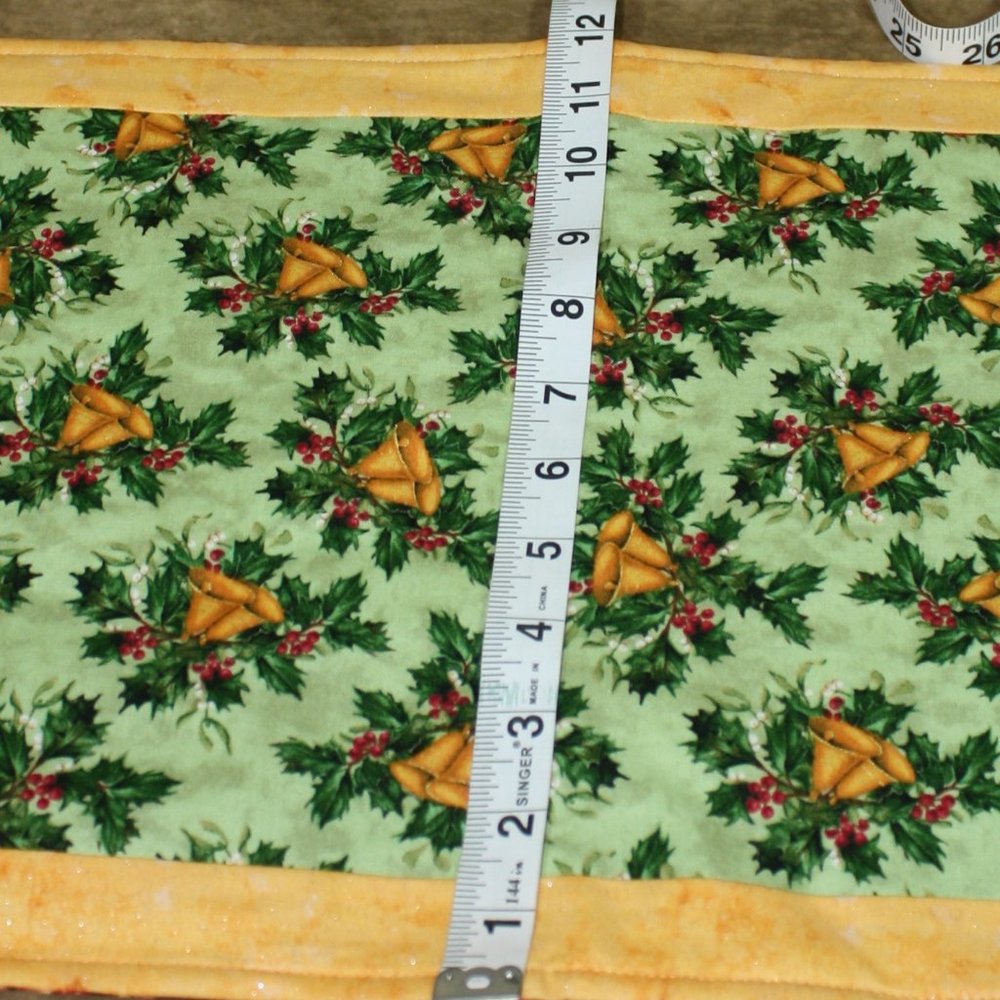 Hand-Craft Reversible Table Setting Fall/Christmas - Picture 7 of 7